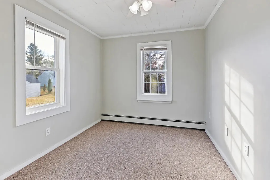 16 Brookside Avenue Augusta ME 04330
