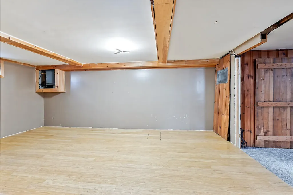 16 Brookside Avenue Augusta ME 04330