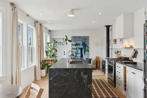 60 Munjoy Street Portland ME 04101