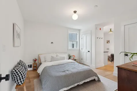 60 Munjoy Street Portland ME 04101