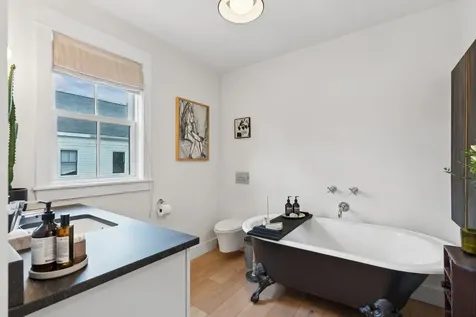 60 Munjoy Street Portland ME 04101
