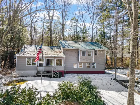 9 Dewey Road York ME 03909