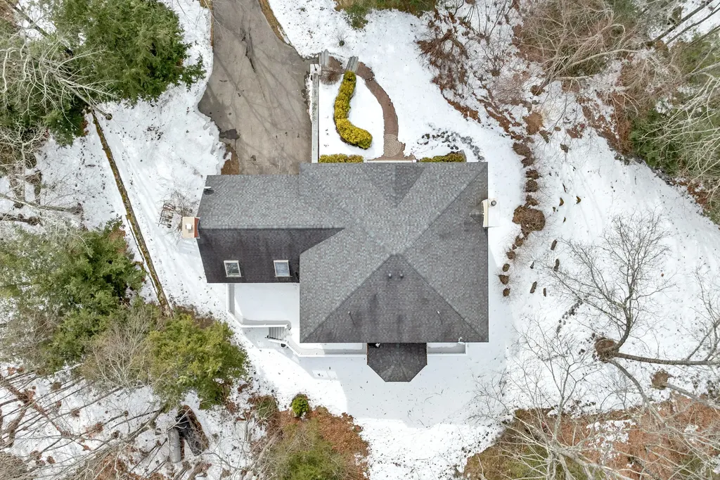 14 Payneton Hill Road York ME 03909