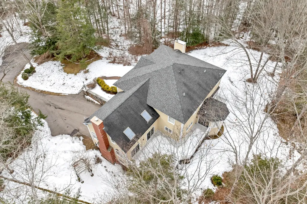 14 Payneton Hill Road York ME 03909