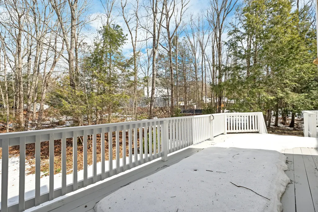 14 Payneton Hill Road York ME 03909