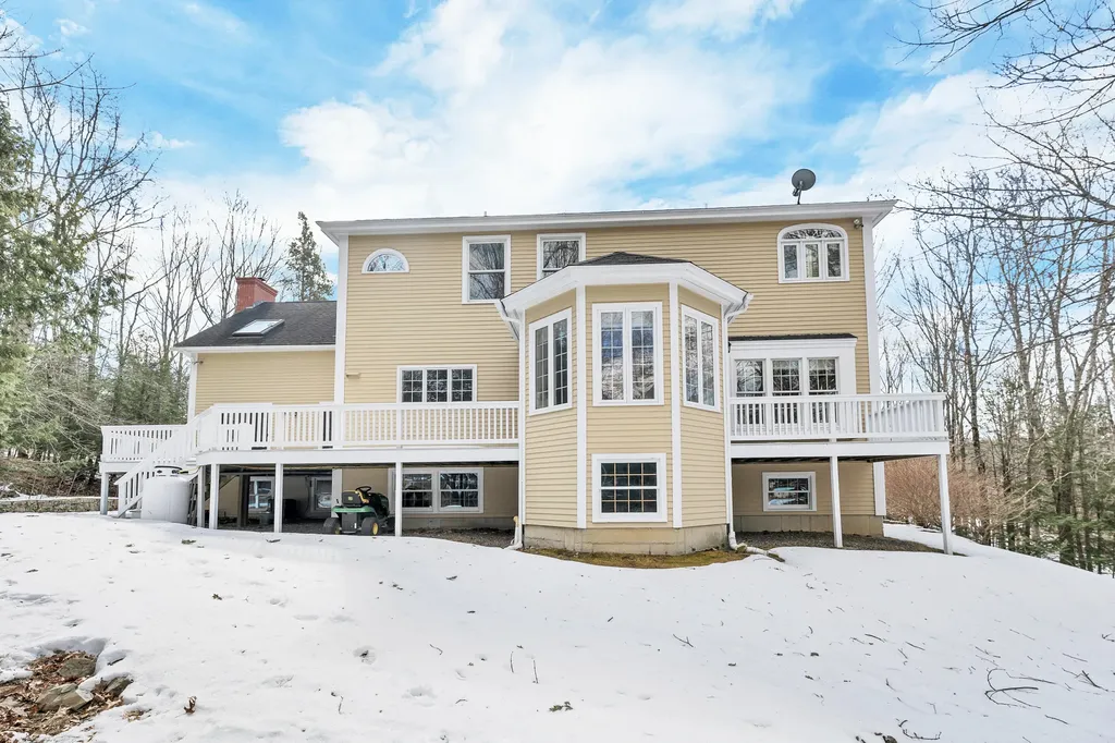 14 Payneton Hill Road York ME 03909