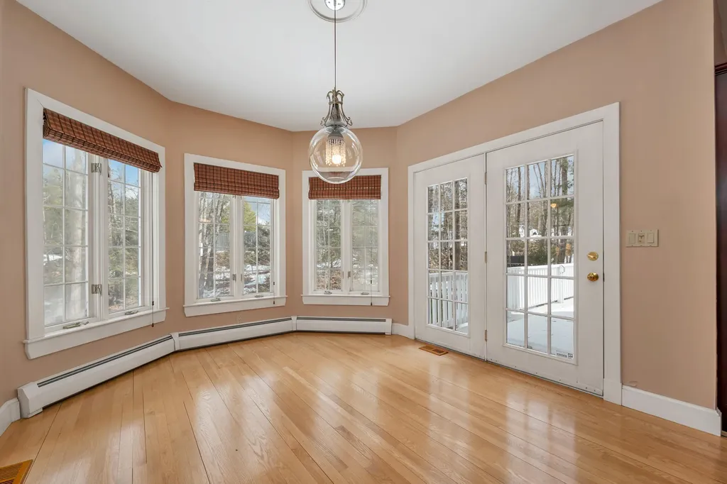14 Payneton Hill Road York ME 03909