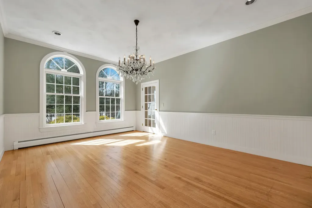 14 Payneton Hill Road York ME 03909