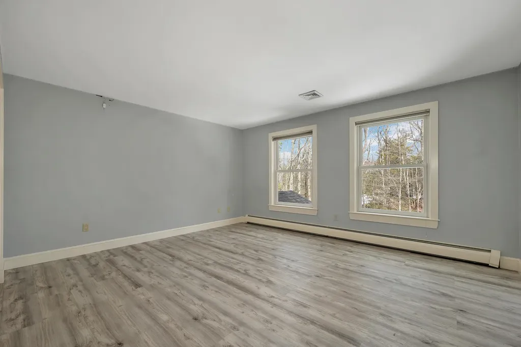 14 Payneton Hill Road York ME 03909