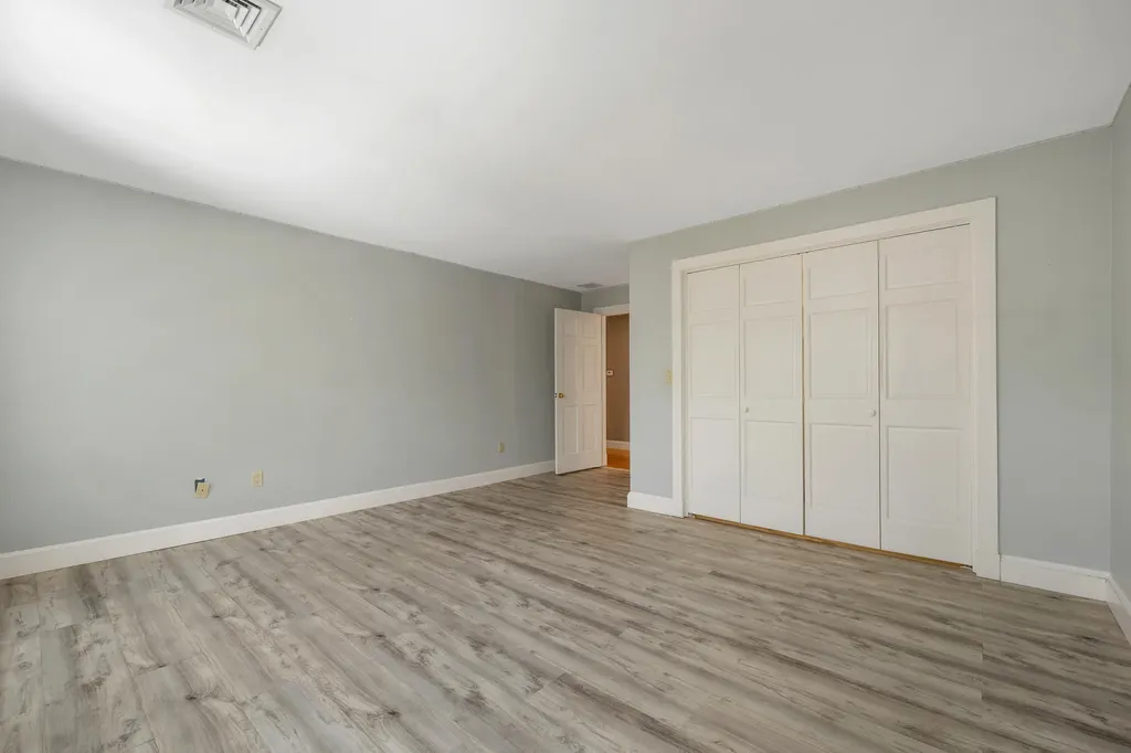 14 Payneton Hill Road York ME 03909