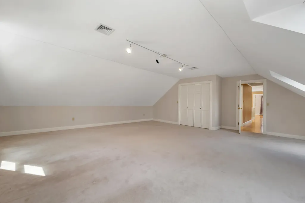 14 Payneton Hill Road York ME 03909