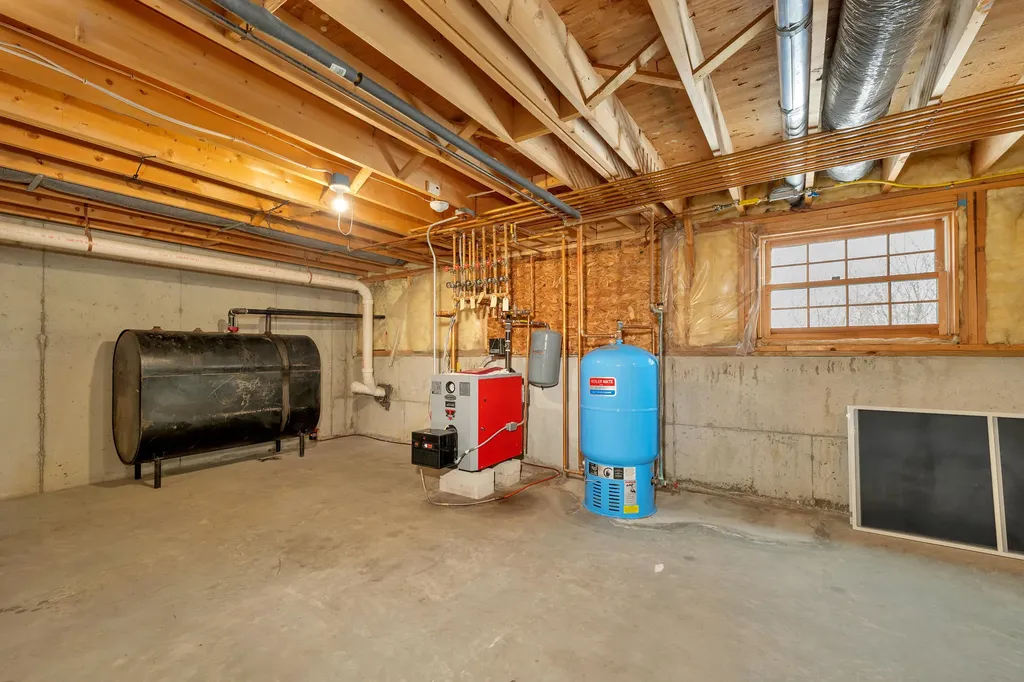 14 Payneton Hill Road York ME 03909