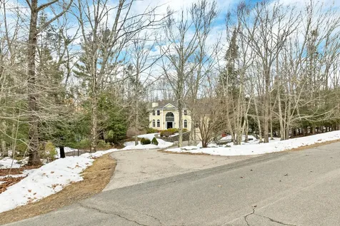 14 Payneton Hill Road York ME 03909