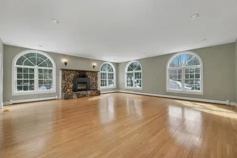 14 Payneton Hill Road York ME 03909