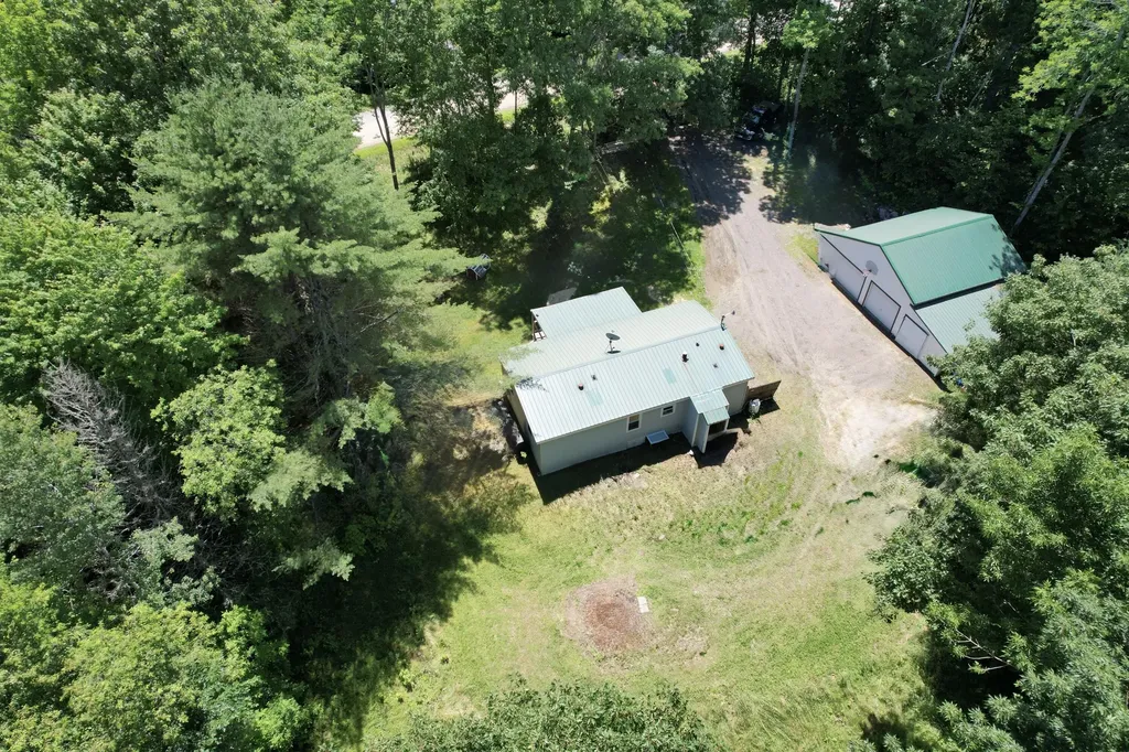 1060 North Road Newburgh ME 04444