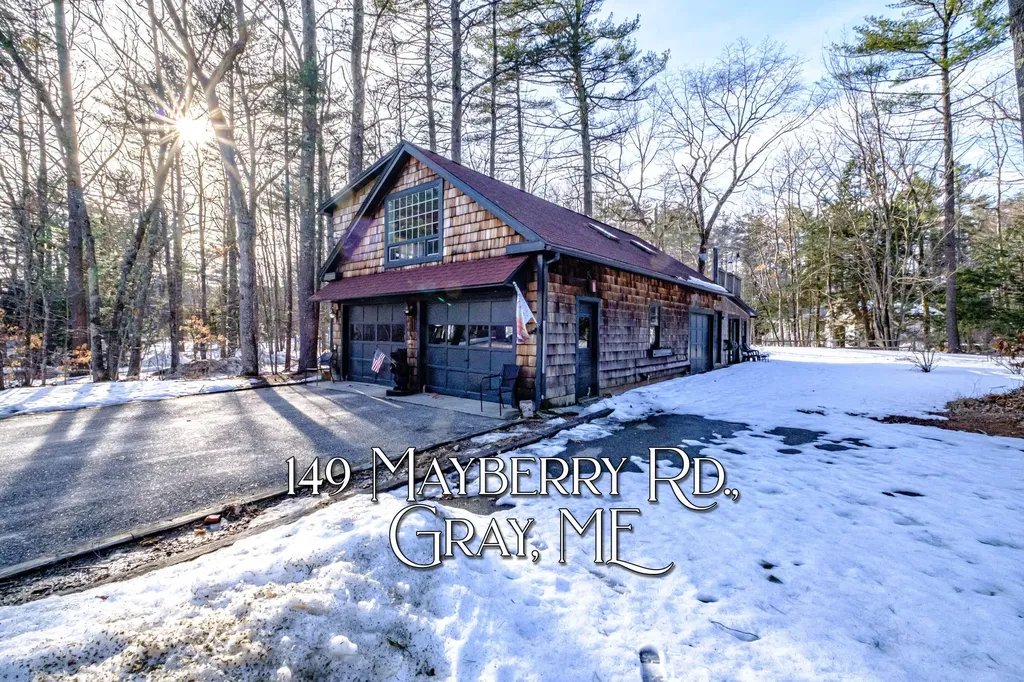 149 Mayberry Road Gray ME 04039