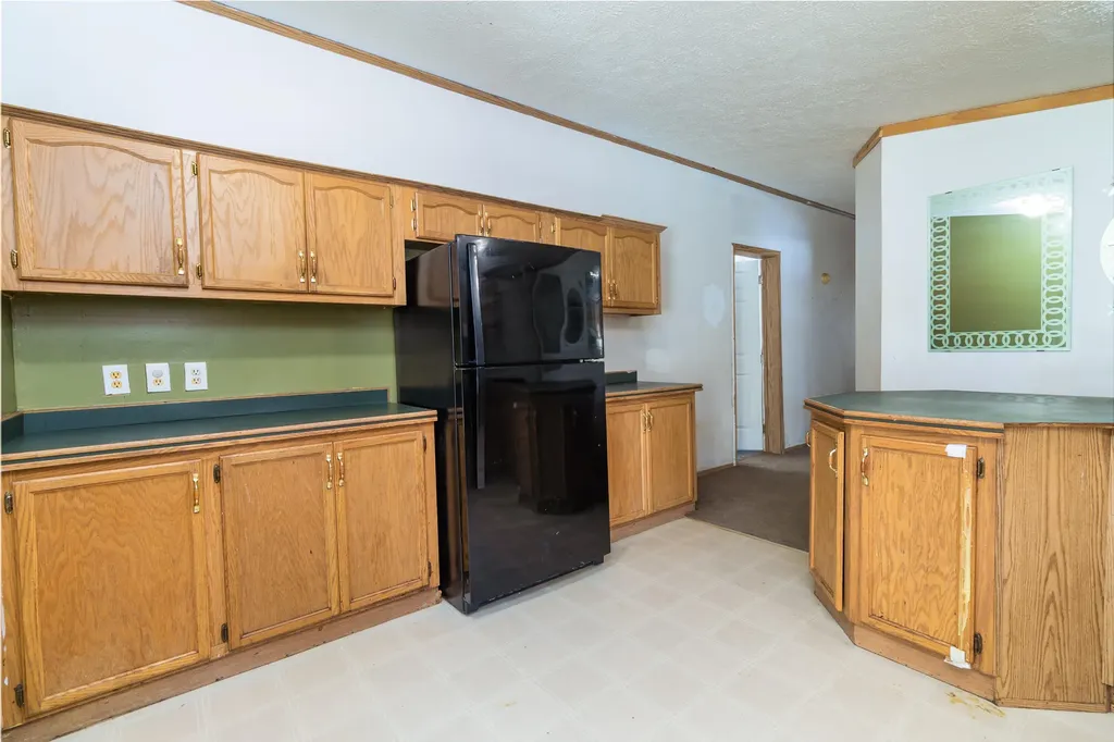 64 Beechnut Ridge Lane Bowdoinham ME 04008