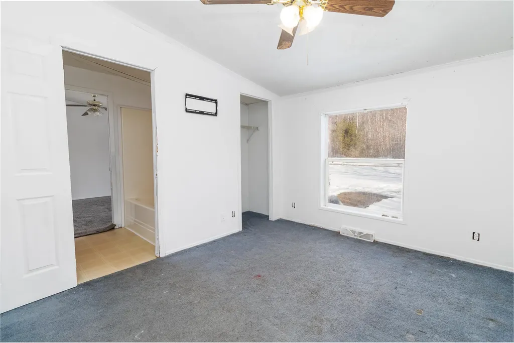 64 Beechnut Ridge Lane Bowdoinham ME 04008