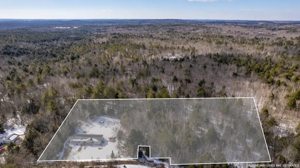 64 Beechnut Ridge Lane Bowdoinham ME 04008