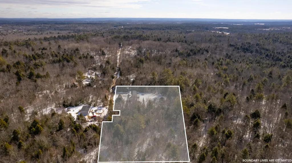 64 Beechnut Ridge Lane Bowdoinham ME 04008