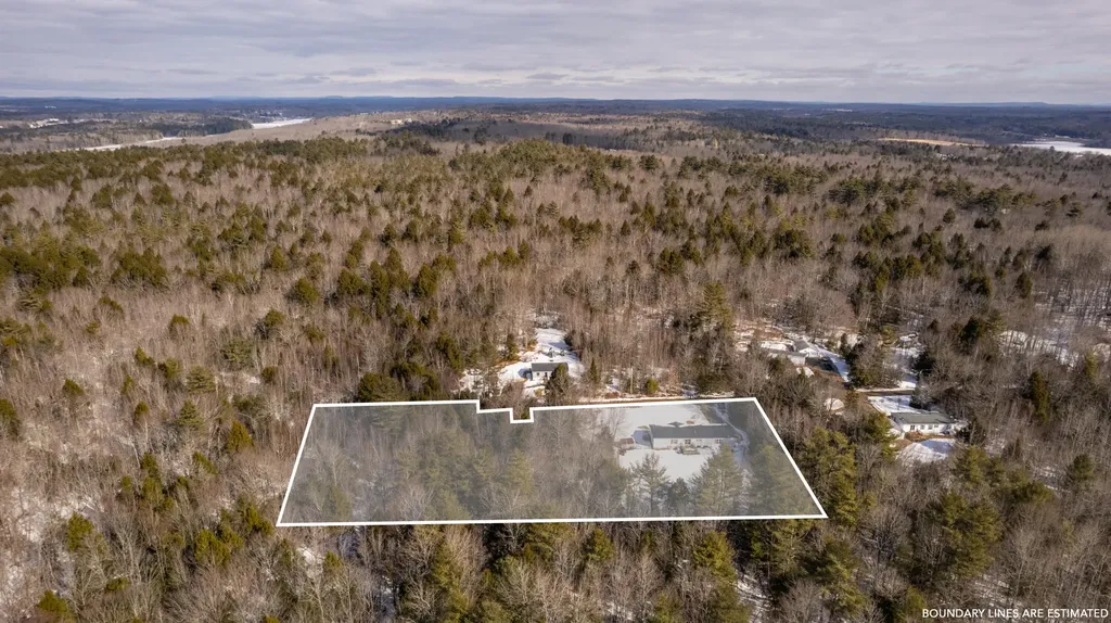 64 Beechnut Ridge Lane Bowdoinham ME 04008