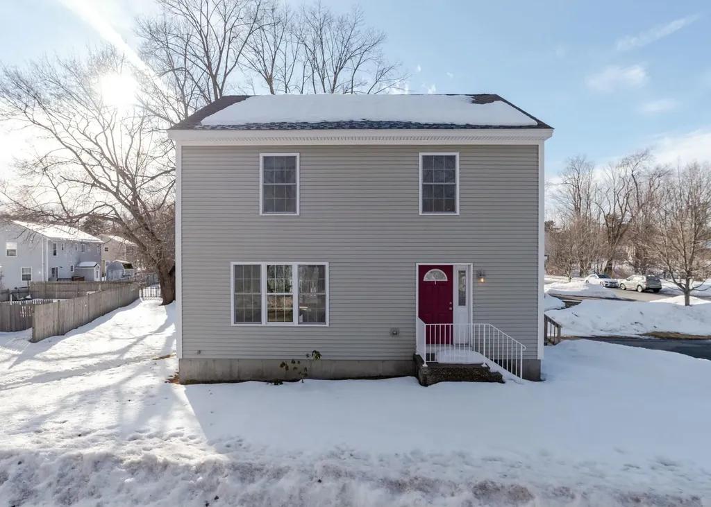 35 Amy Lane Westbrook ME 04092