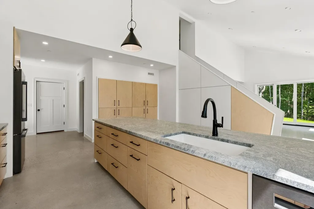 41 Mattie Lane Durham ME 04222