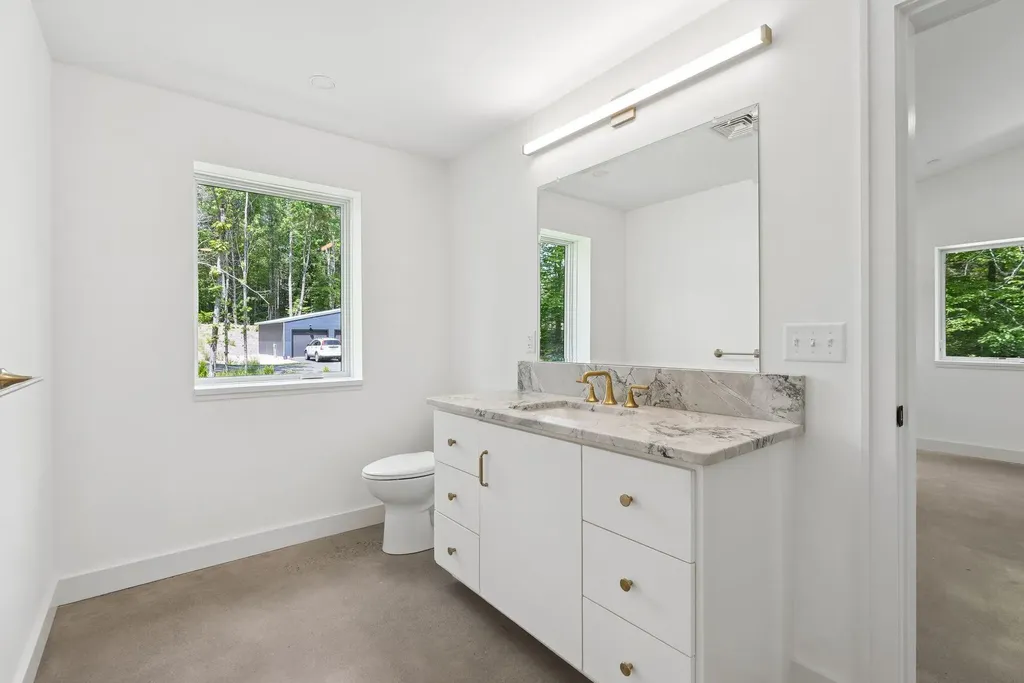 41 Mattie Lane Durham ME 04222