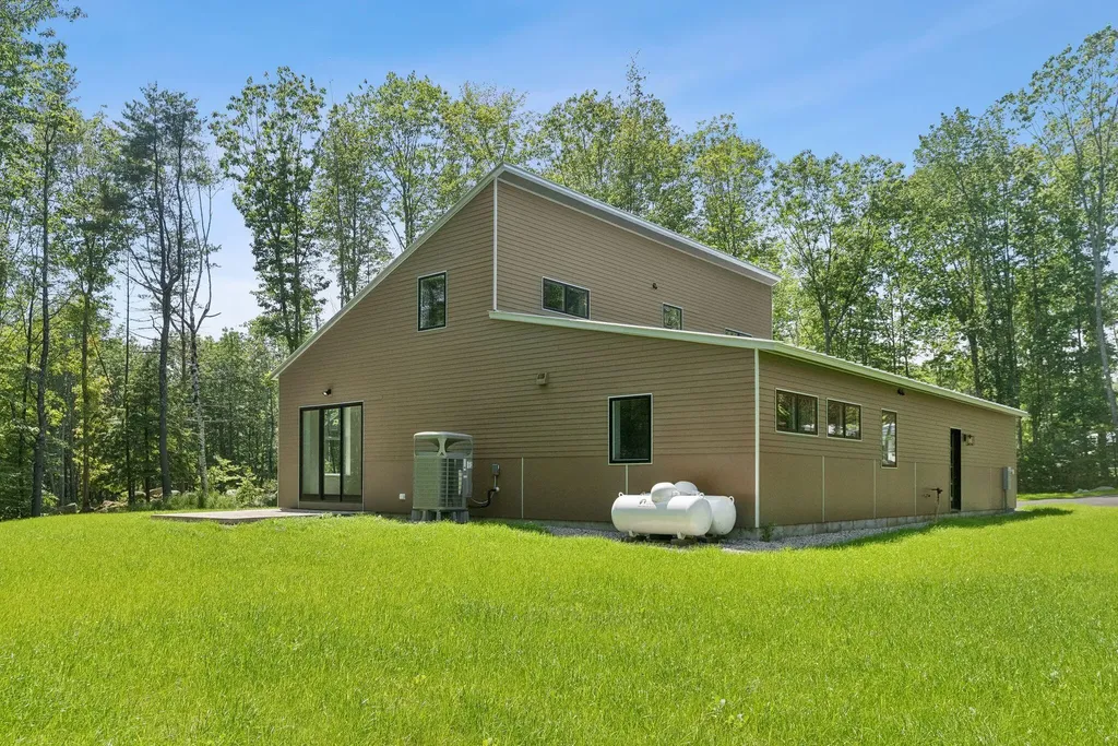 41 Mattie Lane Durham ME 04222