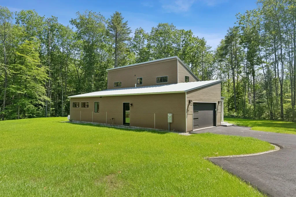 41 Mattie Lane Durham ME 04222