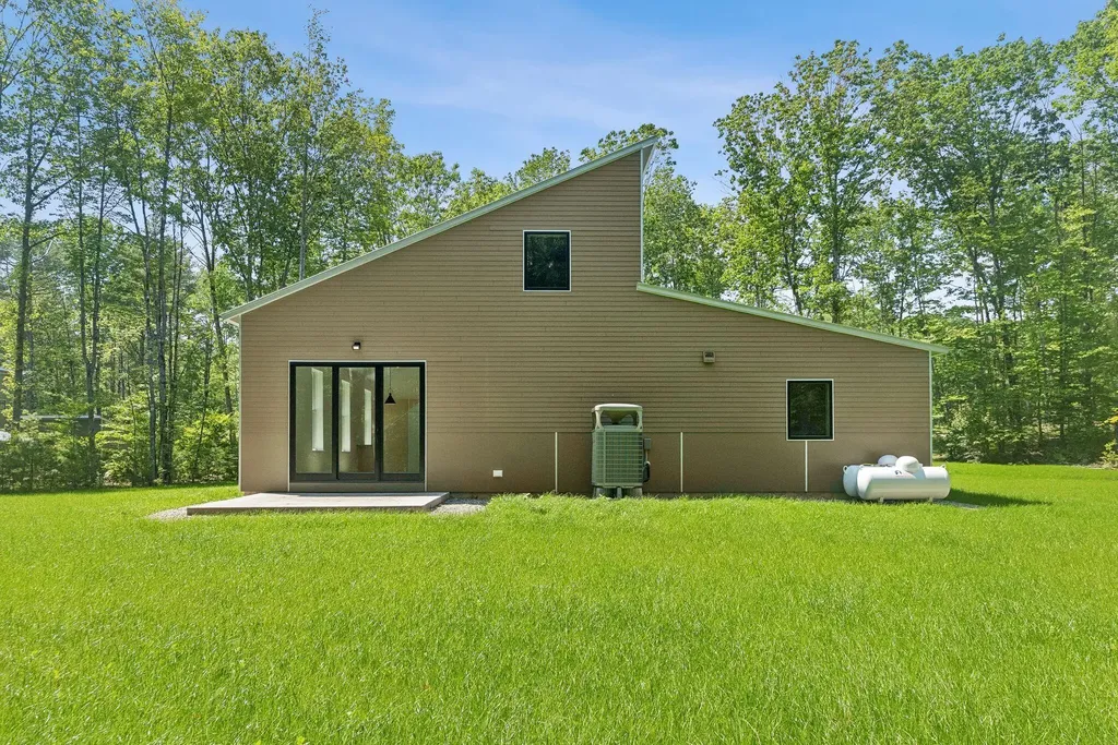 41 Mattie Lane Durham ME 04222