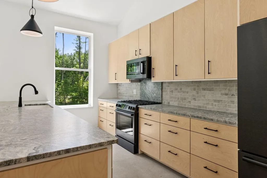 41 Mattie Lane Durham ME 04222