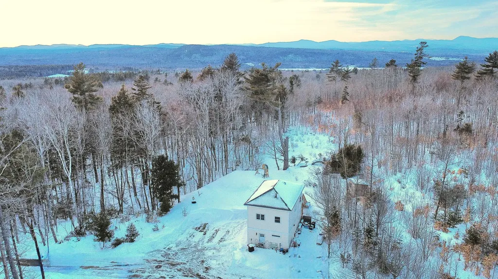 16 Ledges Way New Sharon ME 04360