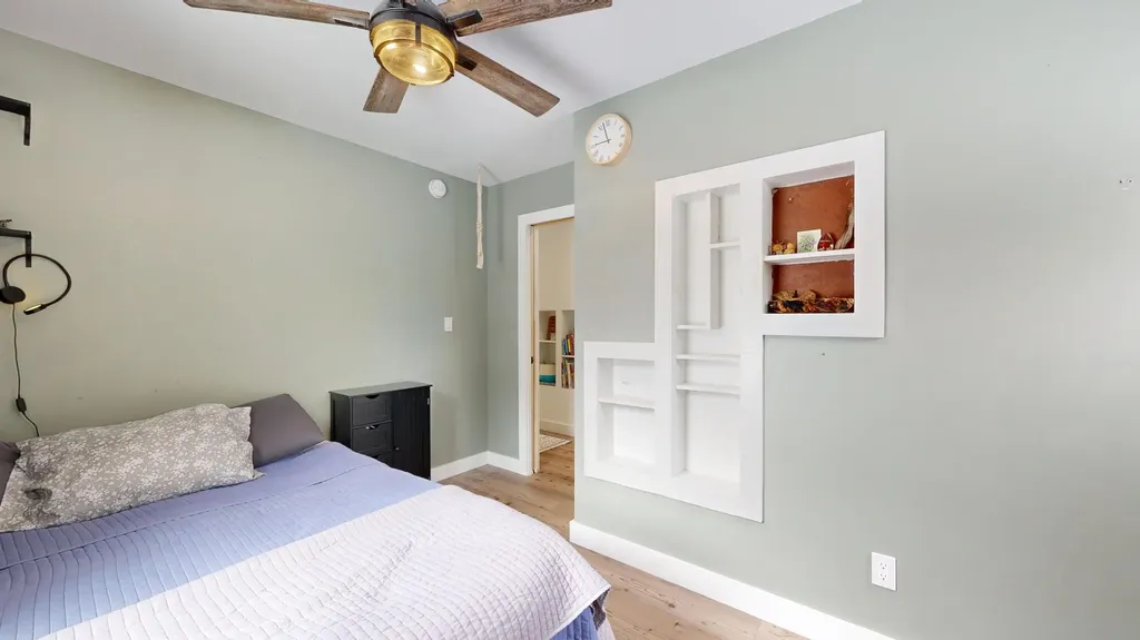 16 Ledges Way New Sharon ME 04360