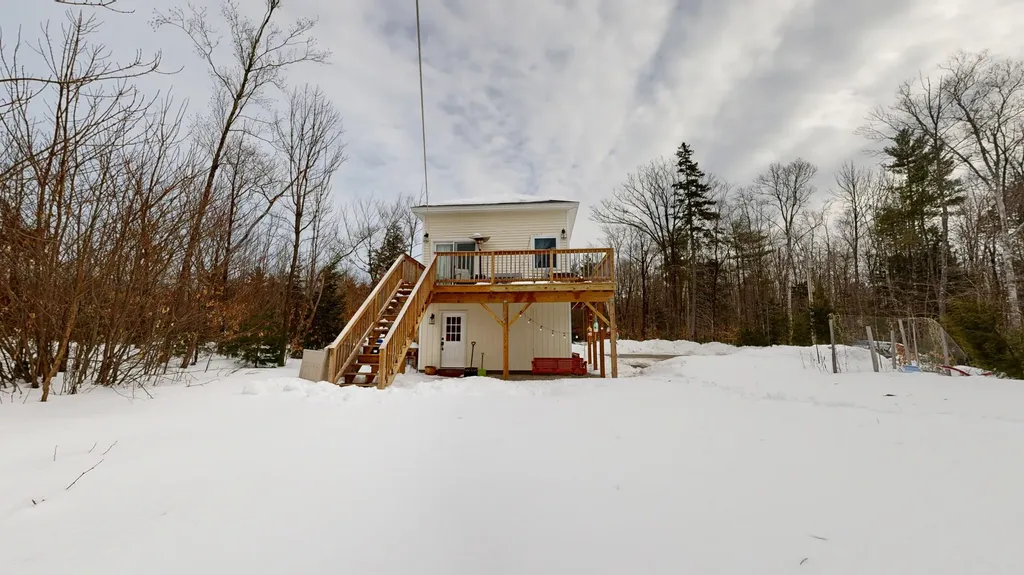 16 Ledges Way New Sharon ME 04360