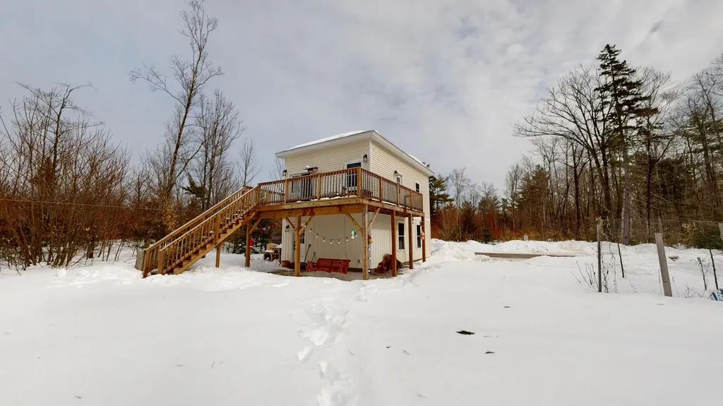 16 Ledges Way New Sharon ME 04360