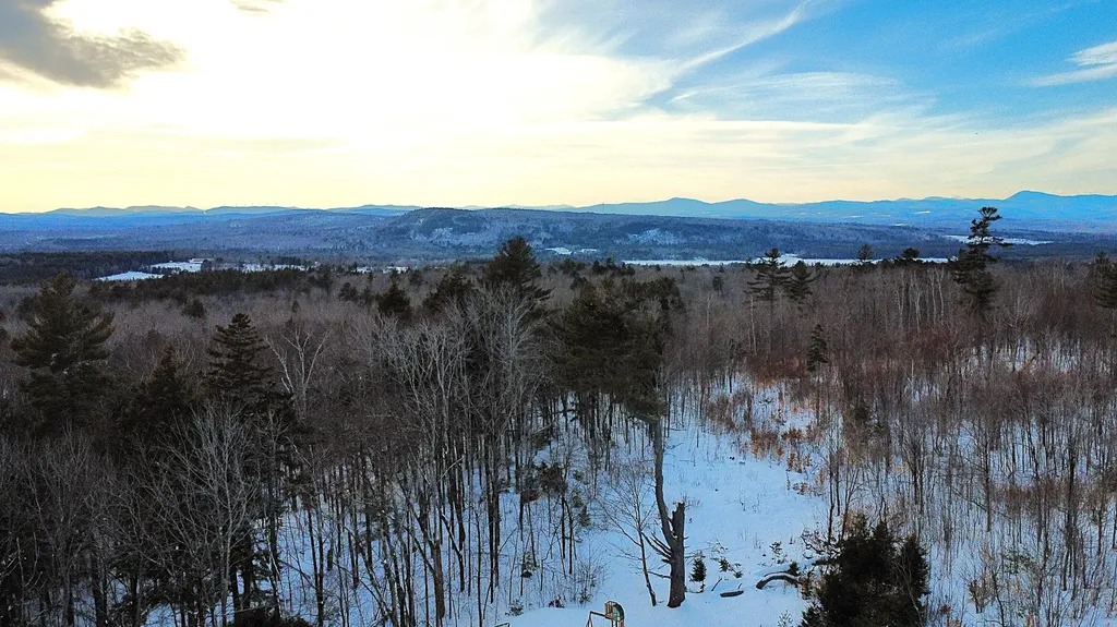 16 Ledges Way New Sharon ME 04360