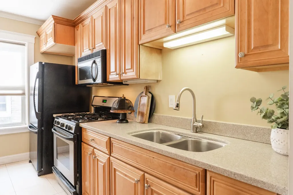 197 Pine Street Portland ME 04102
