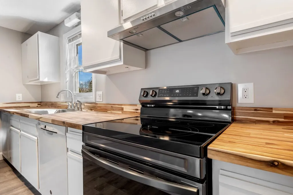 198 Saco Avenue Old Orchard Beach ME 04064