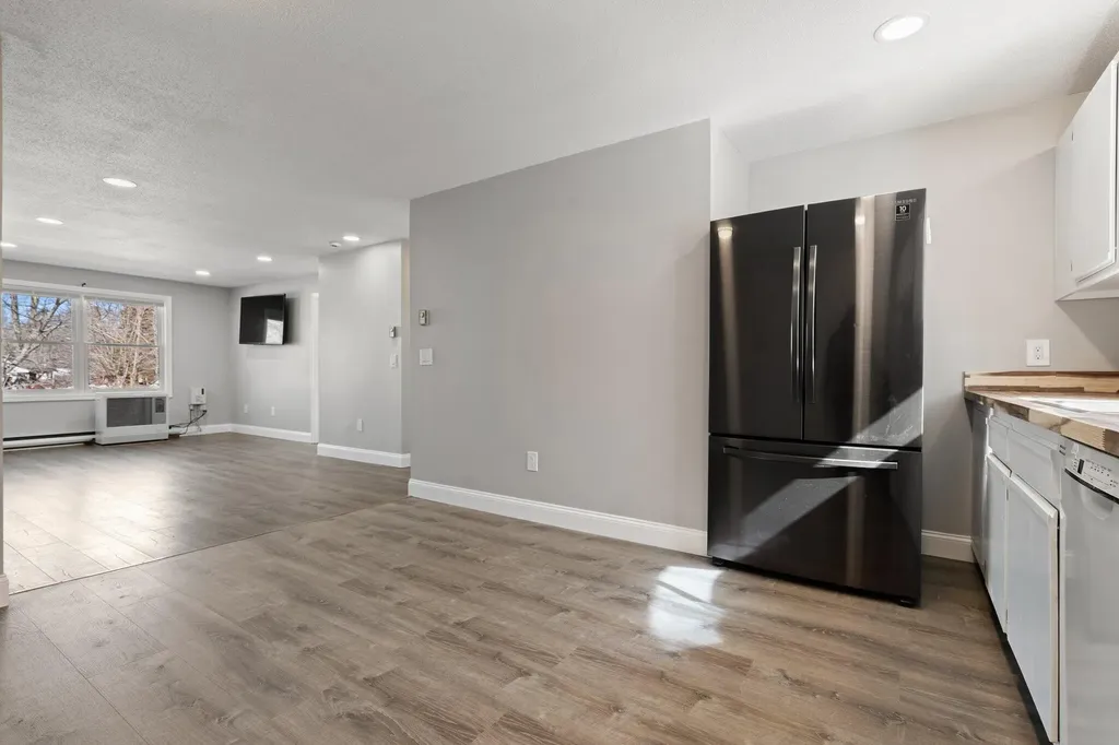 198 Saco Avenue Old Orchard Beach ME 04064