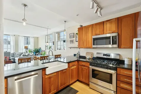 172 Falmouth Street Portland ME 04102