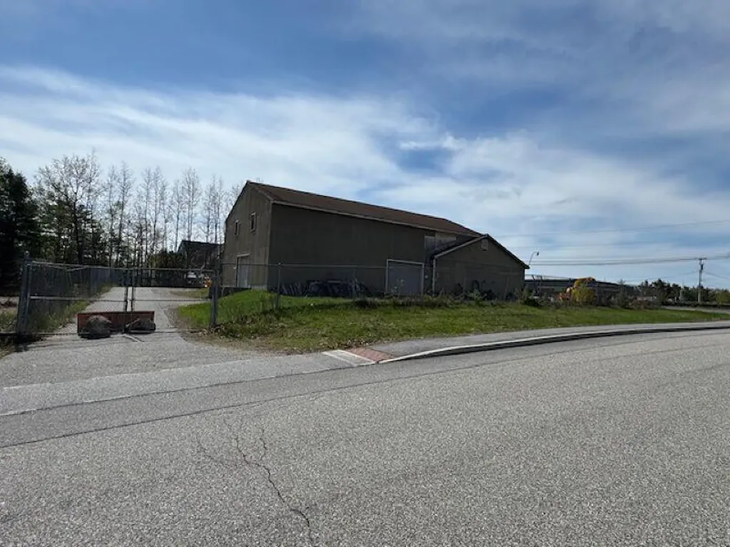 1306 Main Street Sanford ME 04073