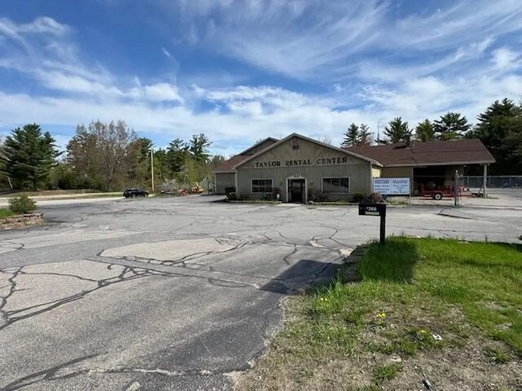 1306 Main Street Sanford ME 04073