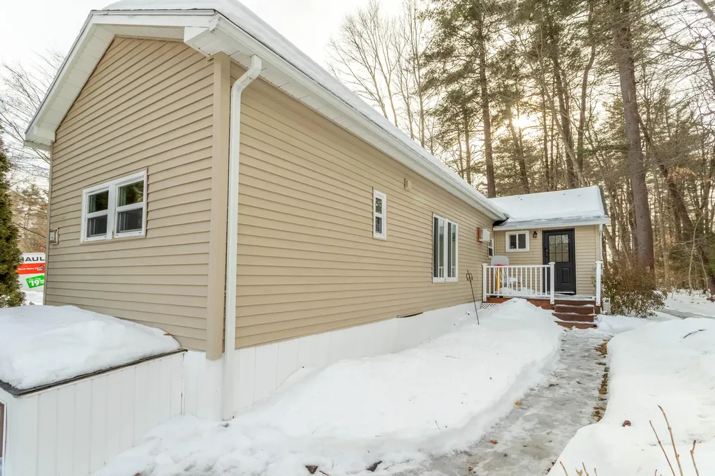 45 Imperial Drive Eliot ME 03903