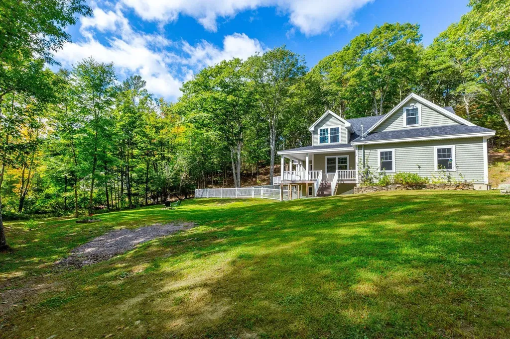 21 Stonewall Road Harpswell ME 04079