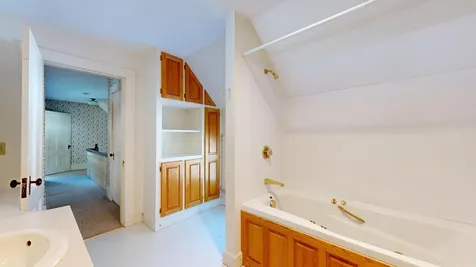 119 W Auburn Road Auburn ME 04210