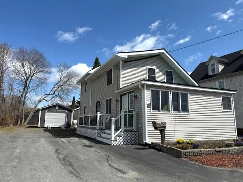 3 E Vigue Street Winslow ME 04901