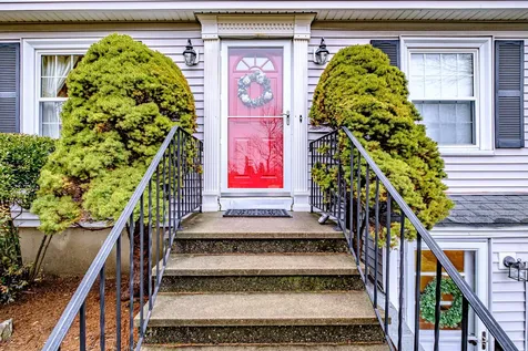 539 Mitchell Road Cape Elizabeth ME 04107