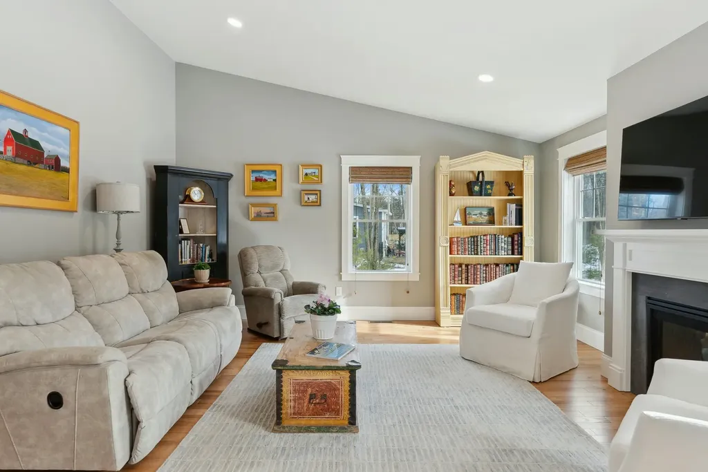 16 Adena Way Kennebunk ME 04043