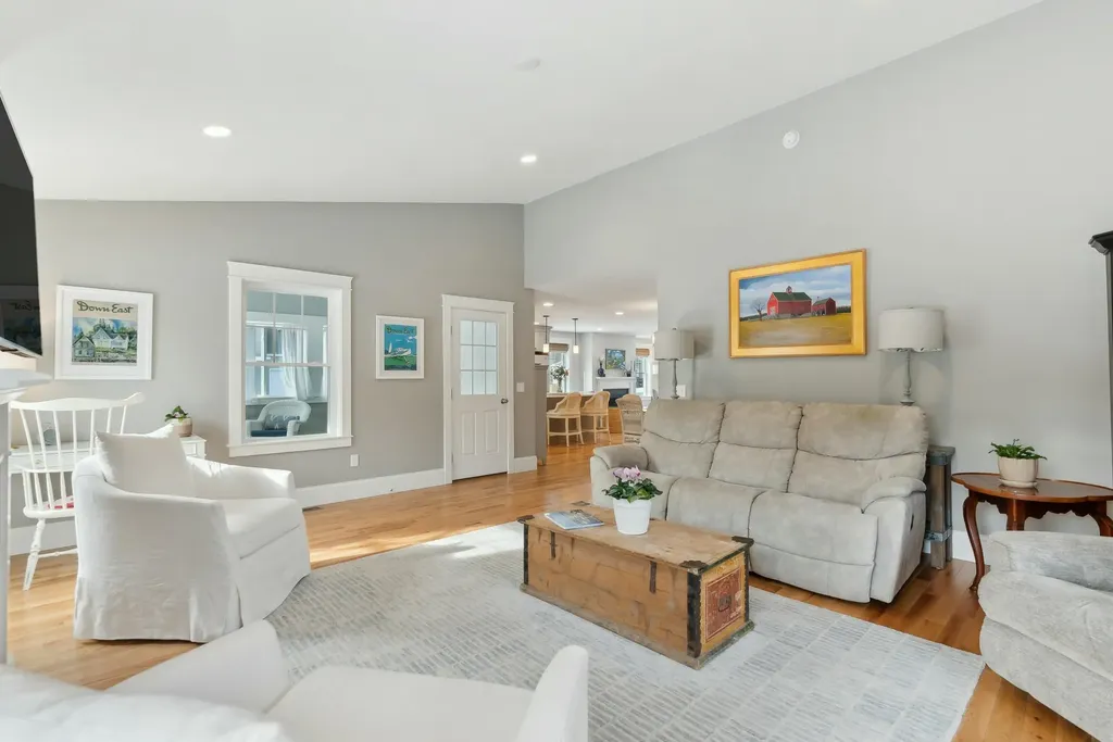 16 Adena Way Kennebunk ME 04043